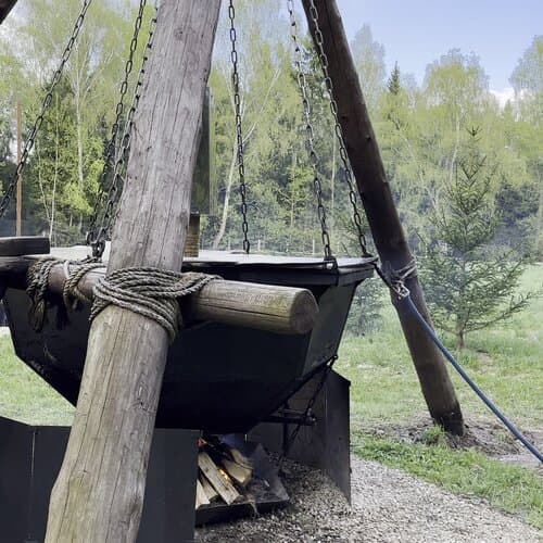 Глэмпинг Чернолесье