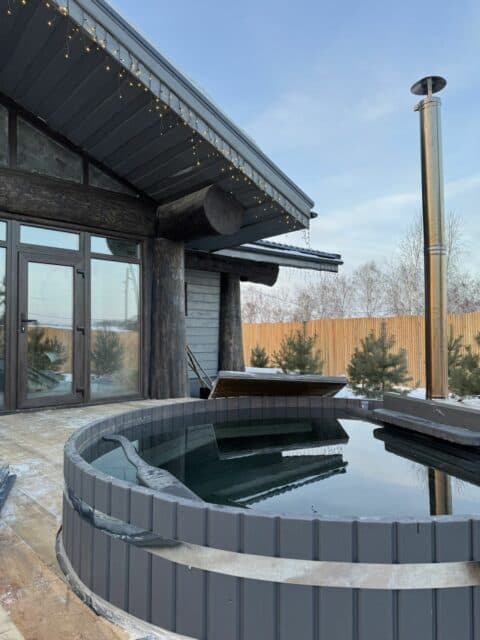 Hut House