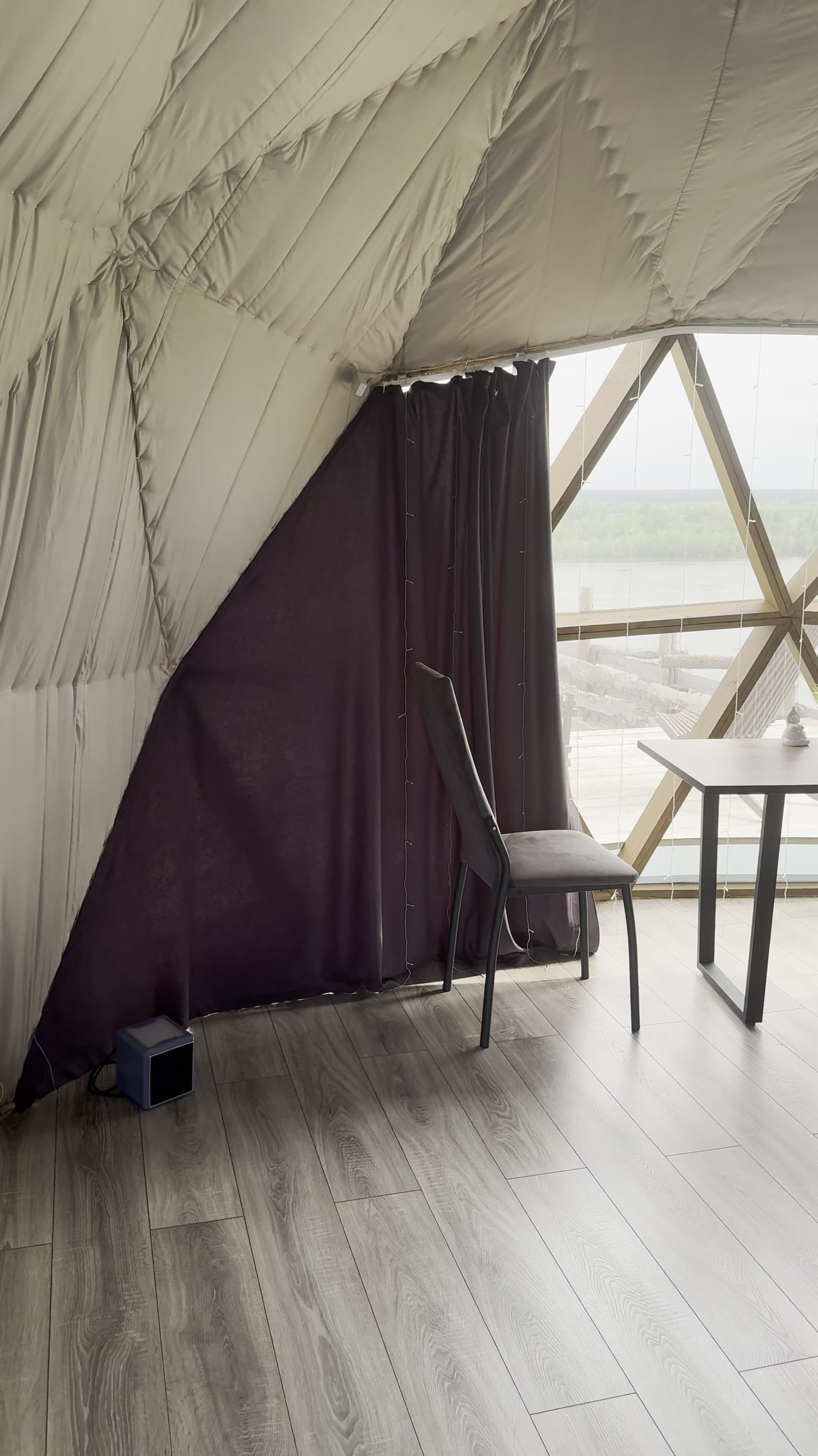 На Обрыве