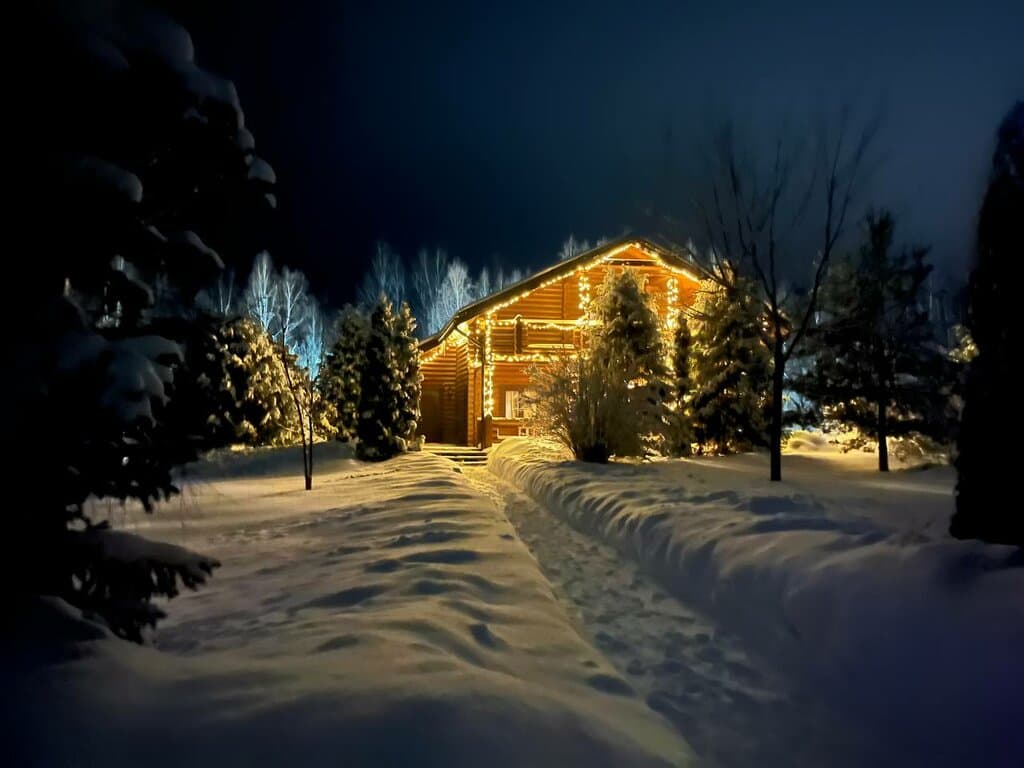 У воды