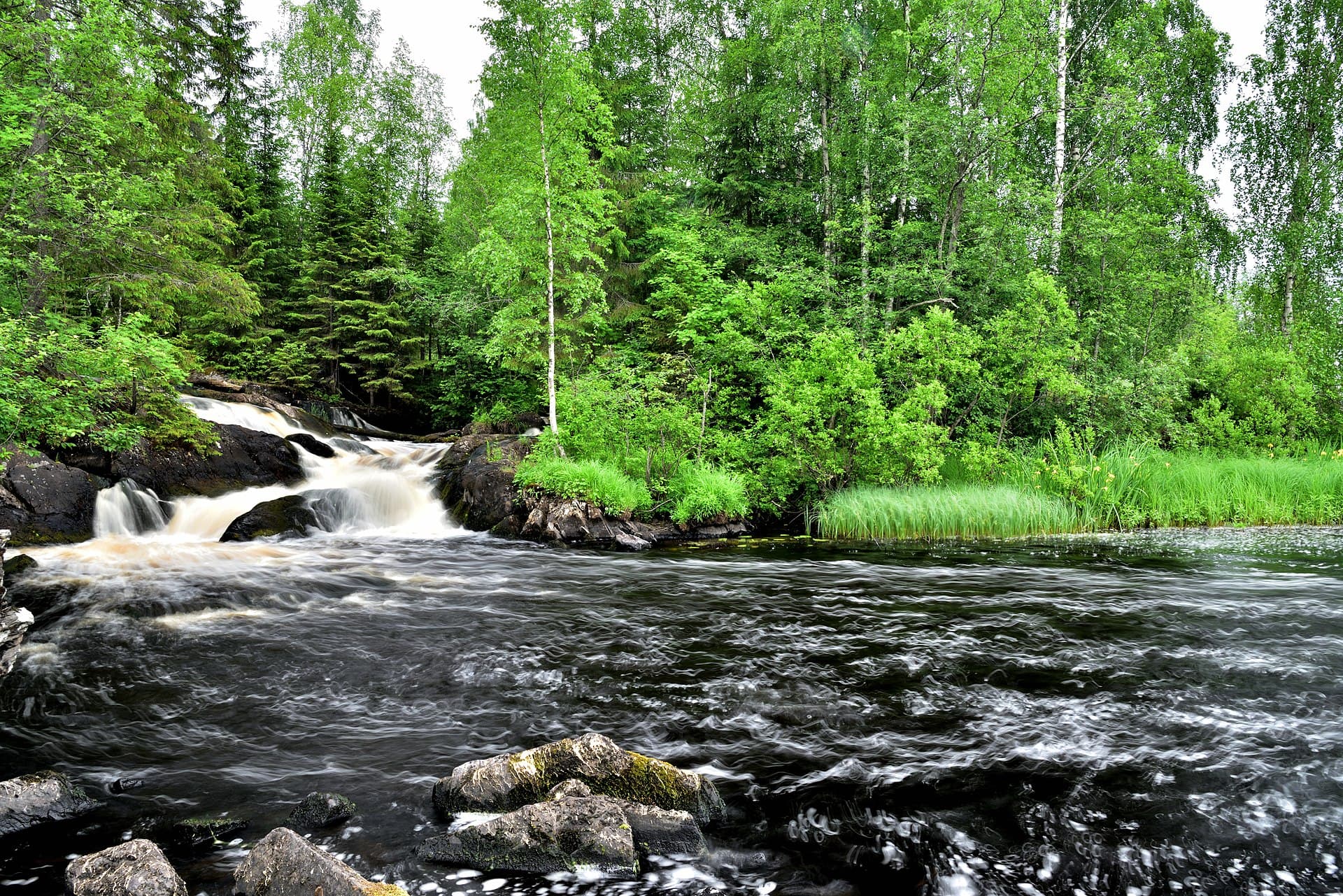 Рускеальские водопады