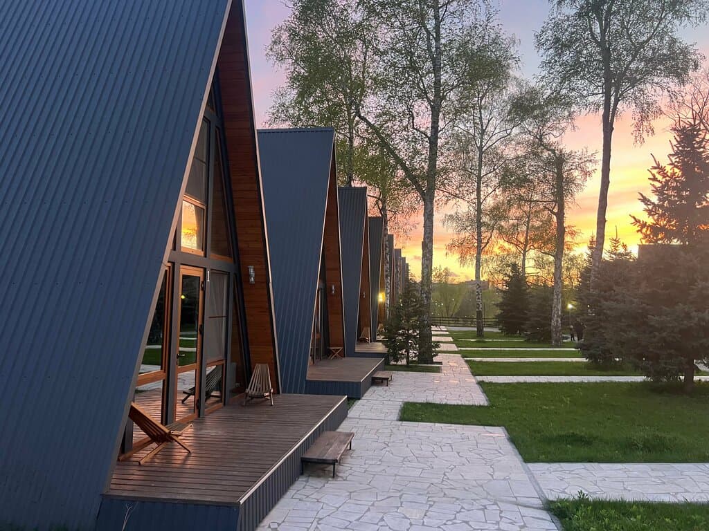 Глэмпинг Парк-отель Атмос — a-frame в Северной Осетии