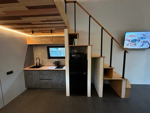 Seclusion home