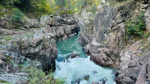 Гранитный каньон реки Белой