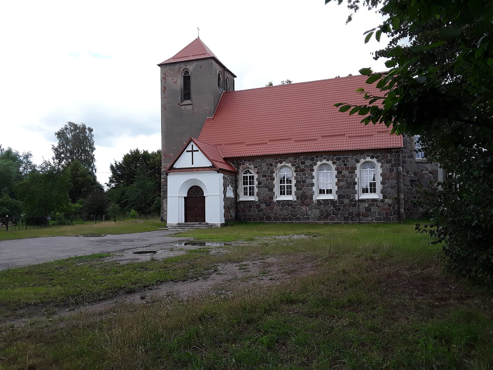 Кирха Аугстагиррена