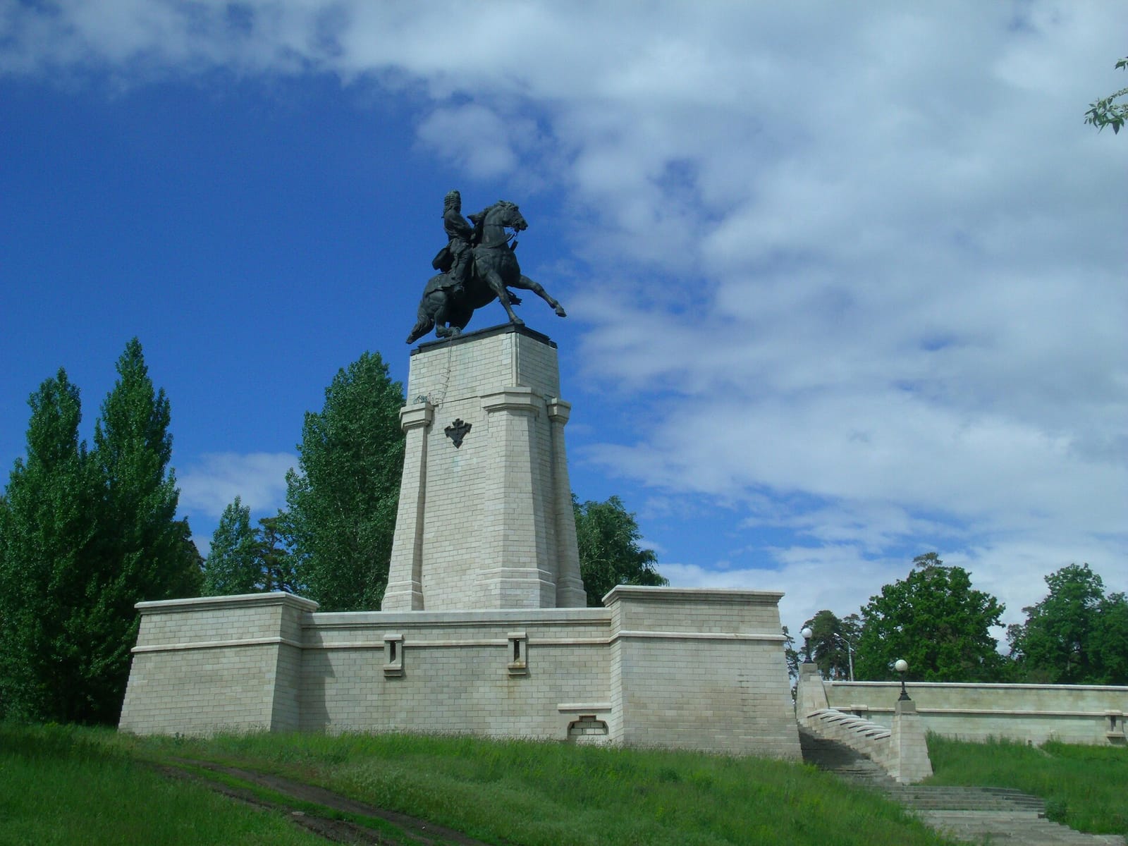 Памятник Татищеву