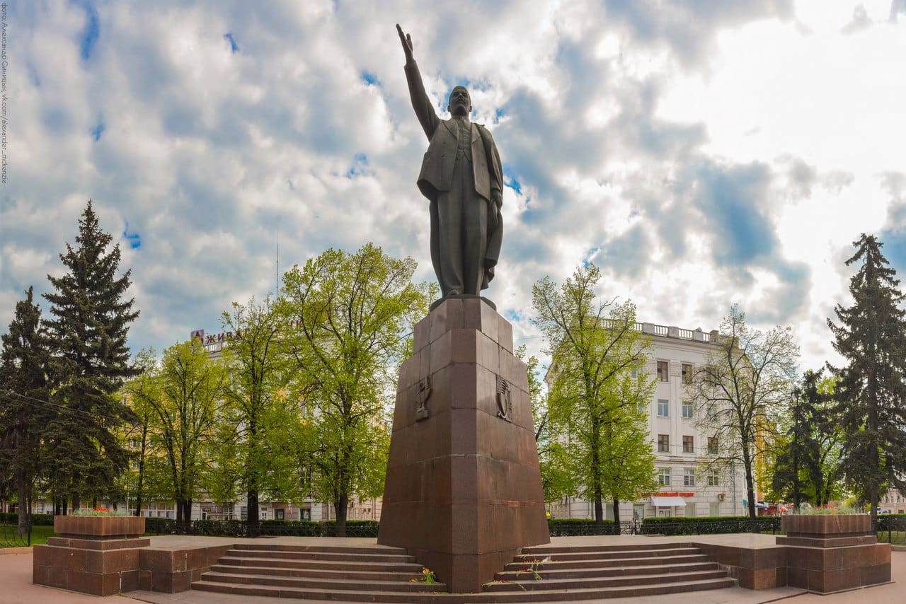 Памятник Владимиру Ленину в Рязани