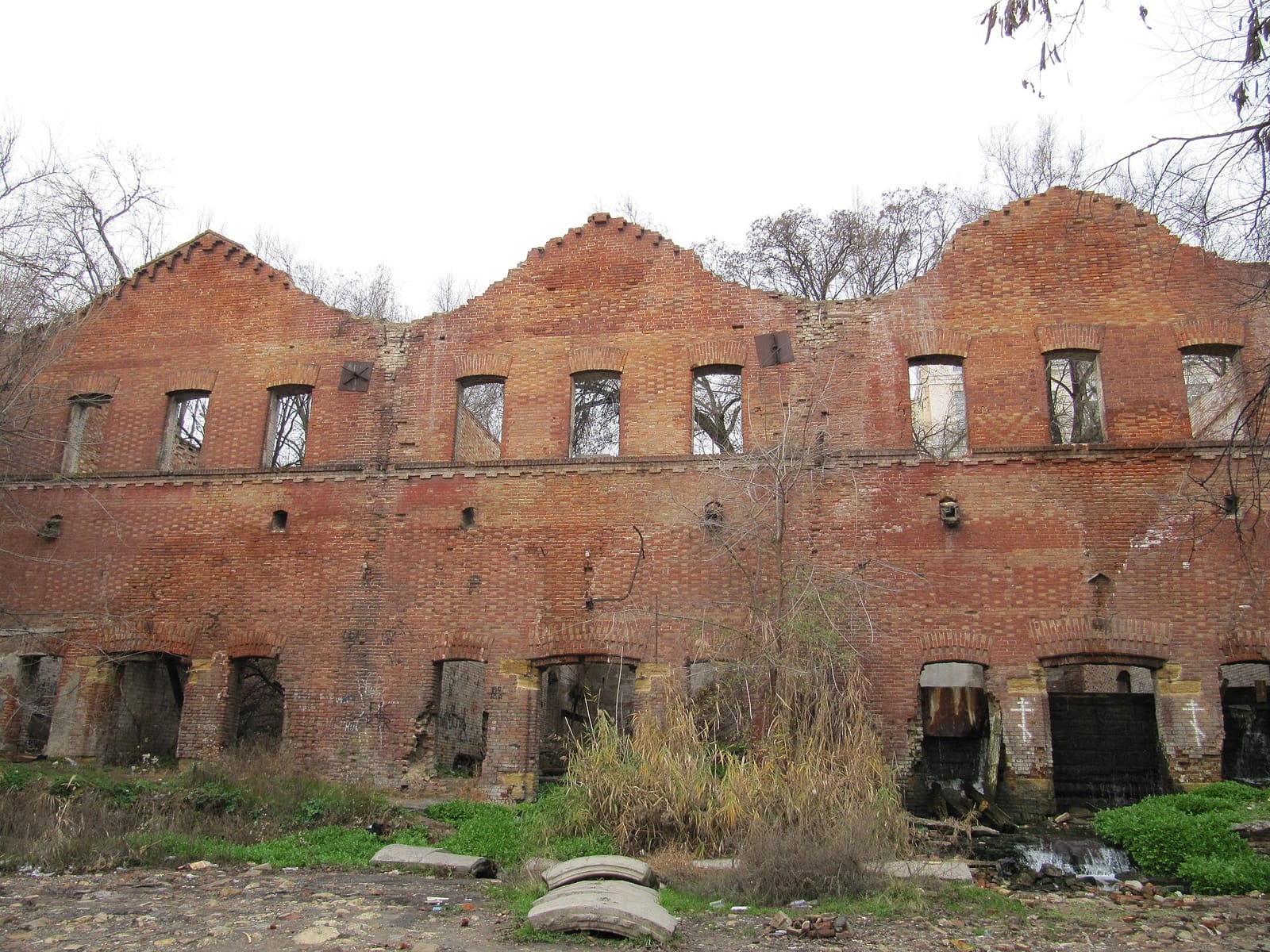 Парамоновские склады