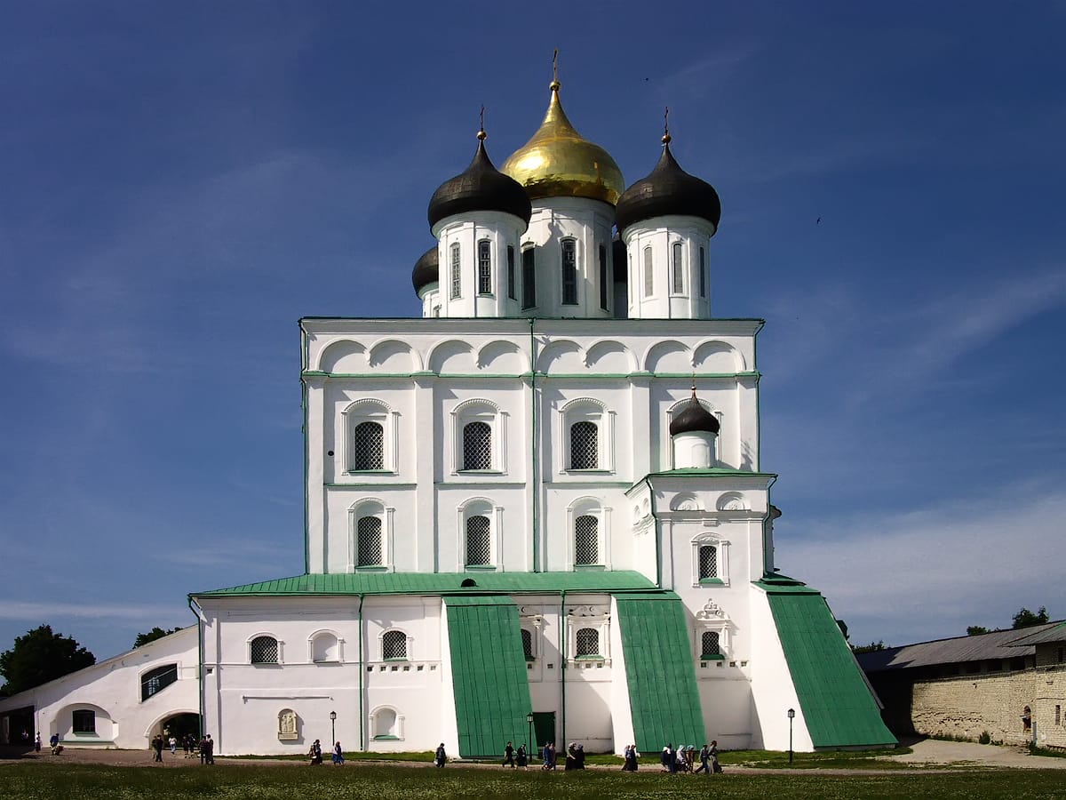 Троицкий кафедральный собор с колокольней