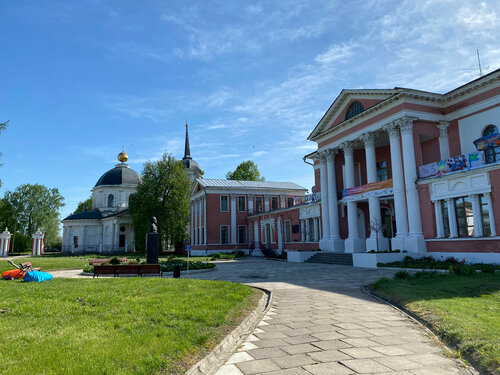 Усадьба Гончаровых в Яропольце